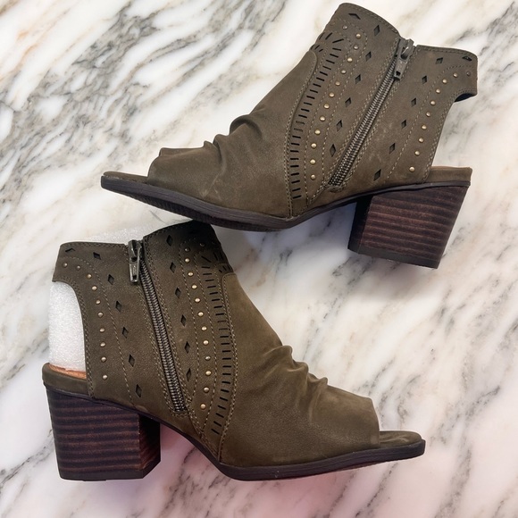 Baretraps Izzie Shooties Peep Toe Women's Shoes Moss Size 5 - Picture 3 of 14